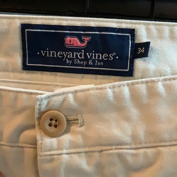 Vineyard Vines Club Short- Size 34 - Picture 4 of 9